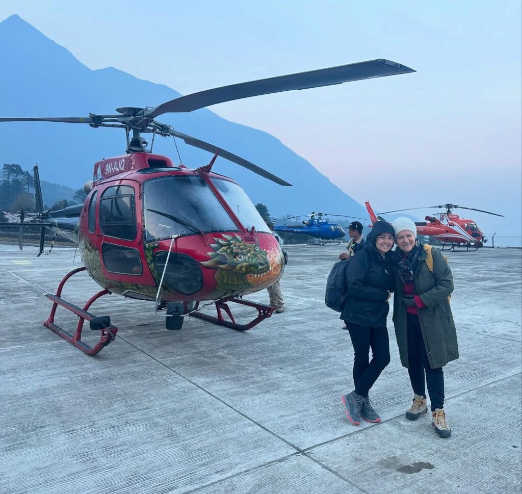 Everest trek with helicopter return