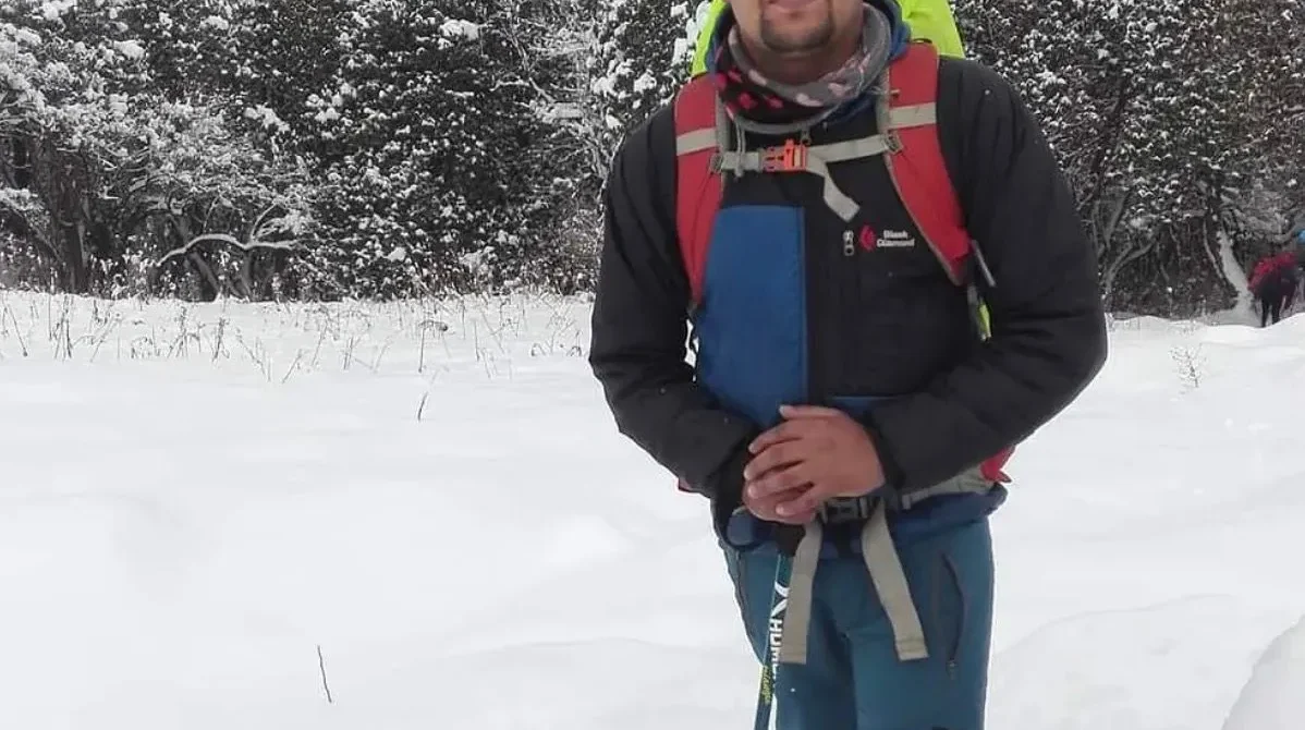 Hiring a Guide for the Everest Base Camp Trek: Complete Guide to Finding, Vetting and Working With Your EBC Guide