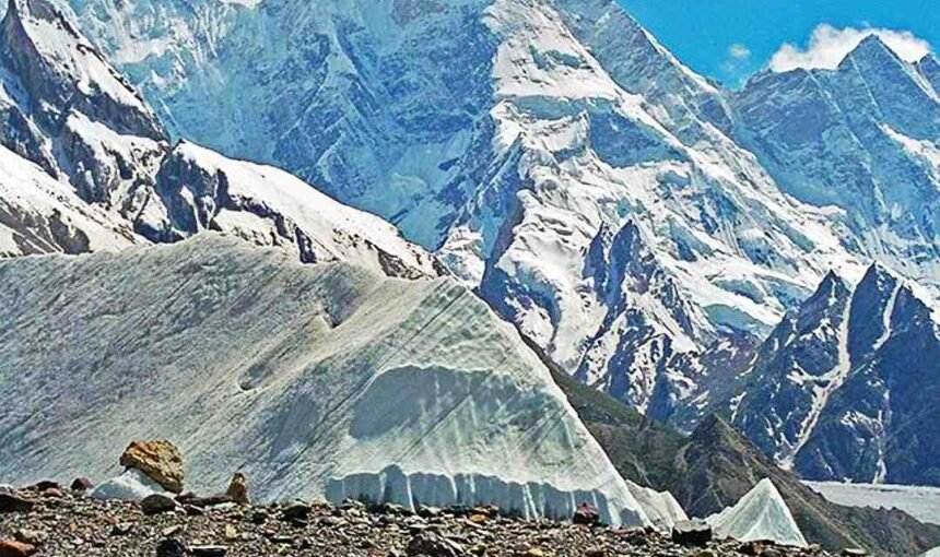 Everest Base Camp Trek in September: Late Monsoon Conditions and Hidden Value