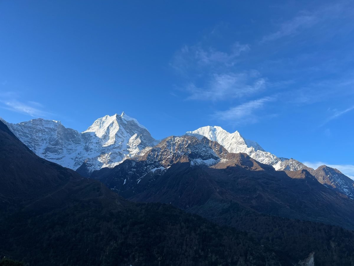 Mountain pass on Everest Base Camp trek Nepal